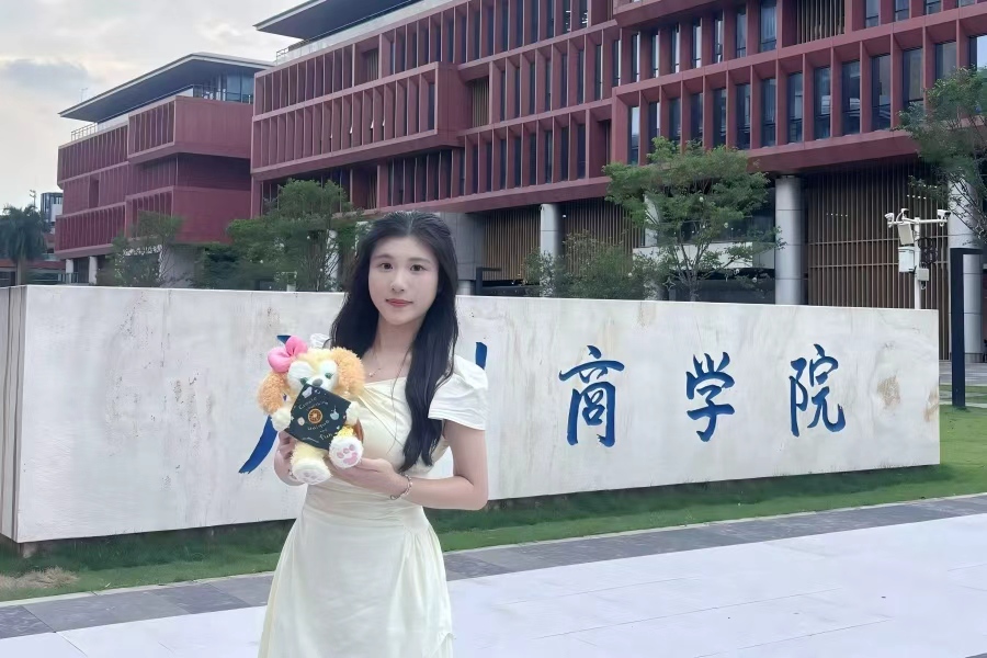 优秀共产党员彭丽蓓.jpg