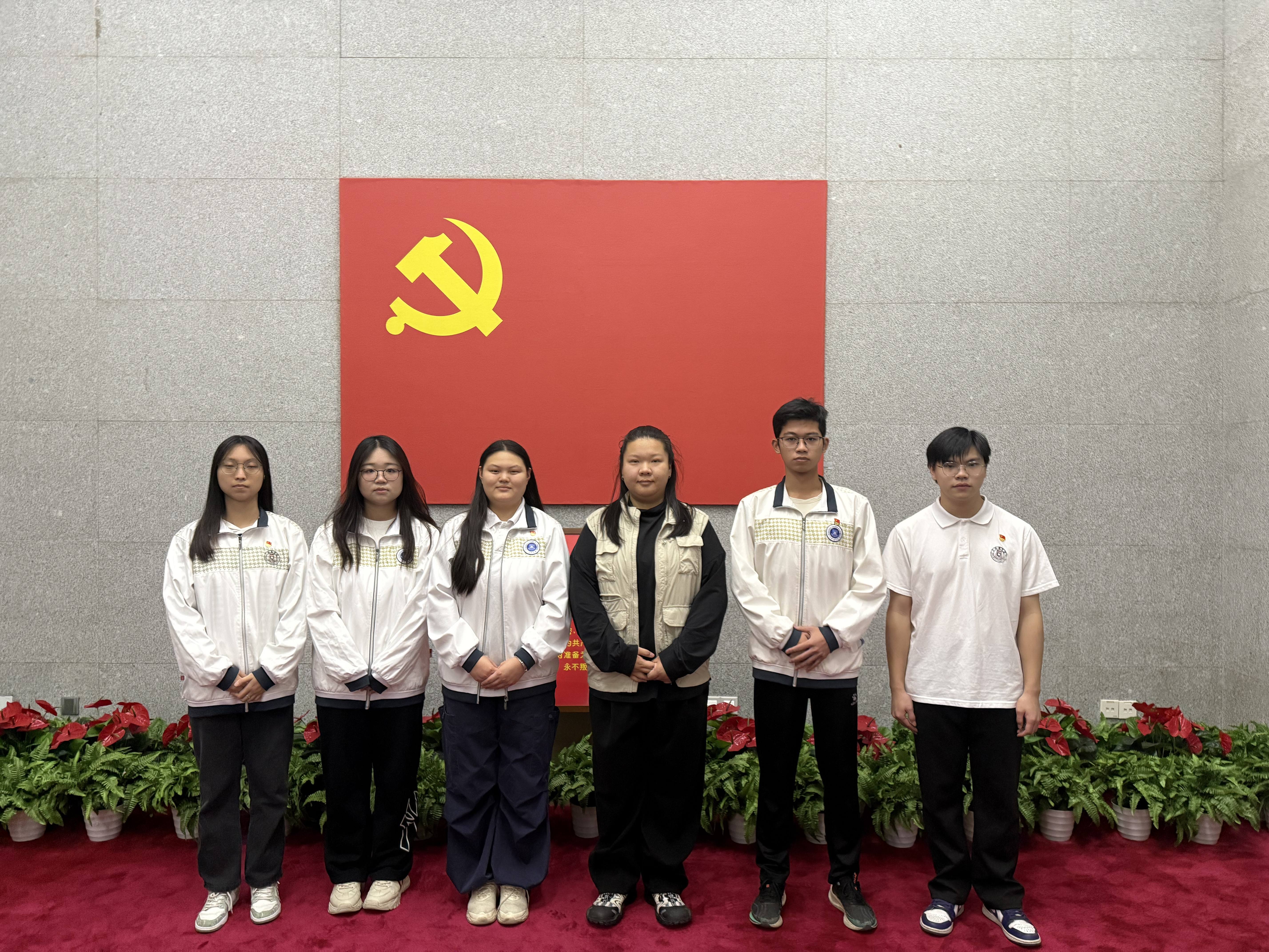 优秀党员 孙晨露(1).jpg