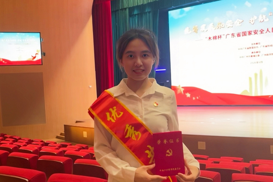 优秀党员张赞柳1.jpg