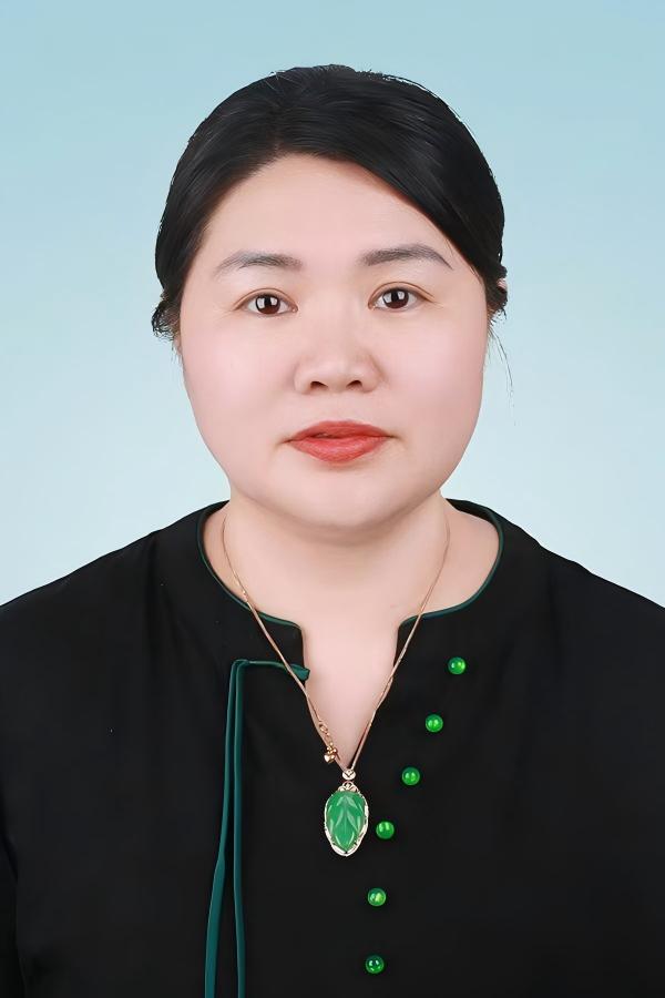 优秀党员+董慧.jpg