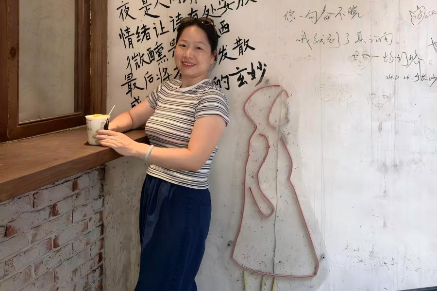 优秀党员+万婷.jpg